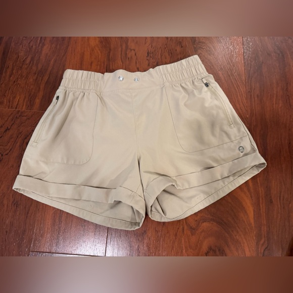 Women's Tan Shorts size medium - Picture 1 of 5